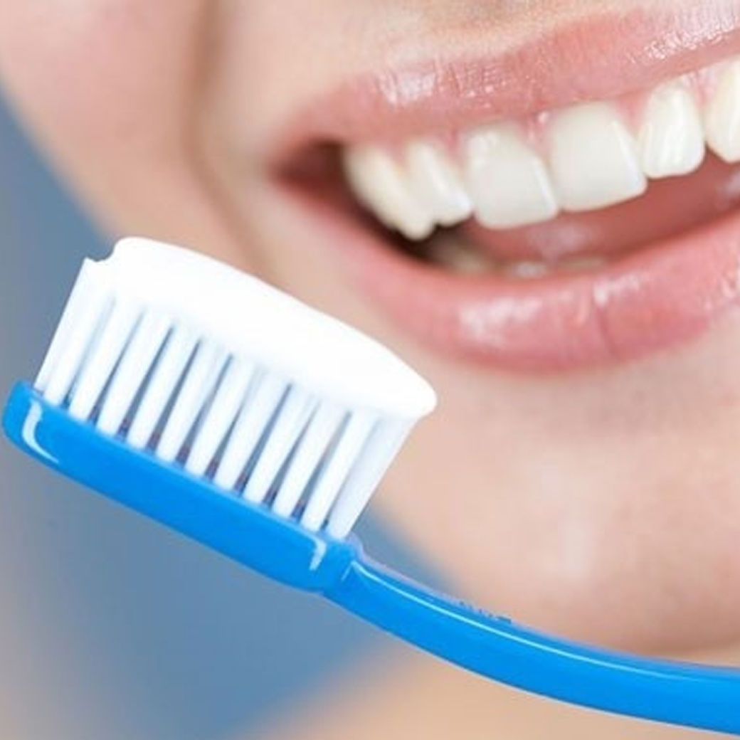 Một trong những loại kem đánh răng giải quyết tình trạng răng ố vàng làm sao để trắng hiệu quả